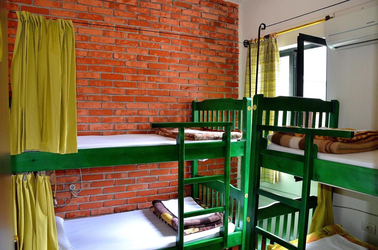 Trip'N'Hostel Tirana Værelse billede