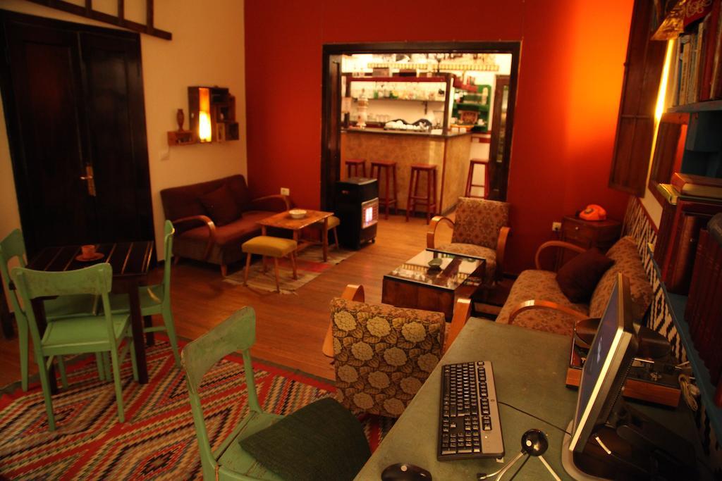 Trip'N'Hostel Tirana Eksteriør billede